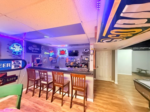 Tiny photo for 2580 E COUNTRY OAKS DR #202, Layton, UT 84040 (MLS # 2186366)