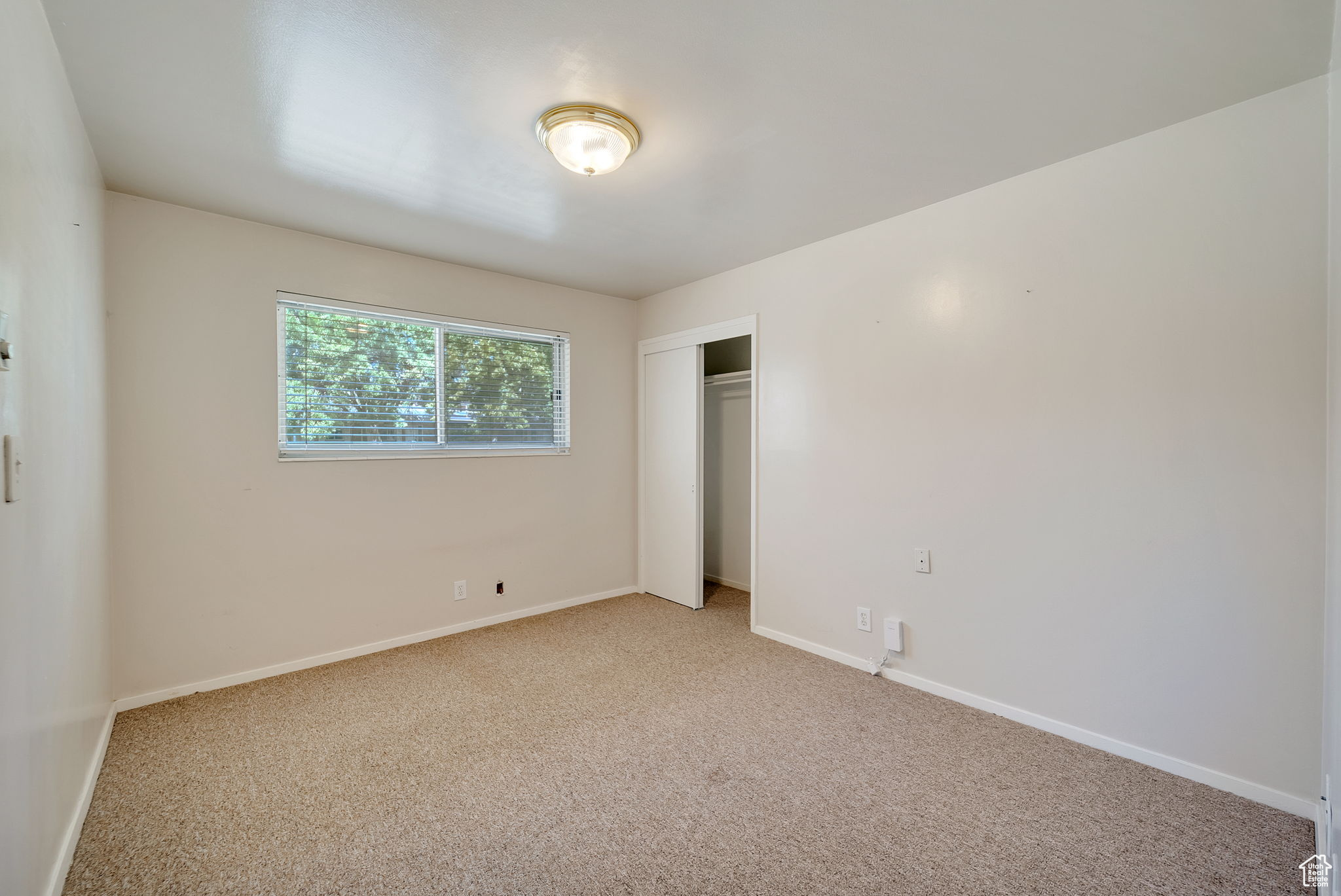 CARRIAGE LANE - Residential
