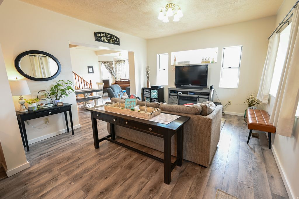 Photo of 274 N 300 W, Malad City, ID 83252 (MLS # 2140957)