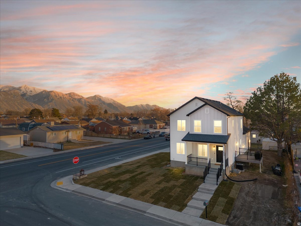 BEVERLY PLACE - Residential