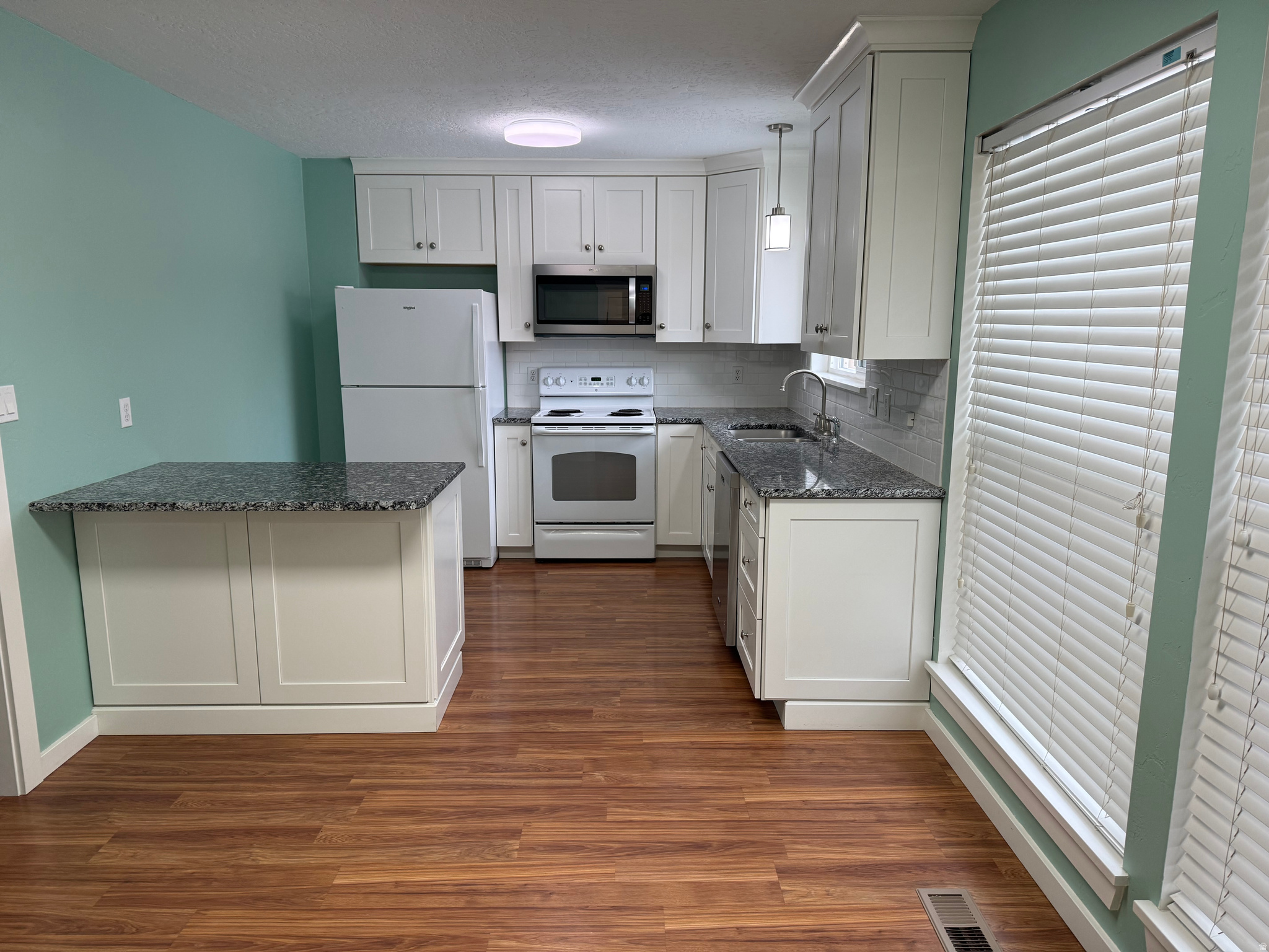 RUSSON ESTATES - Residential