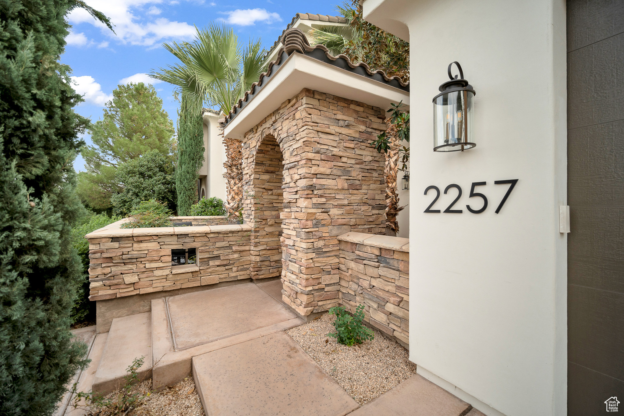 2257 Malaga Ave, Santa Clara, Utah image 6