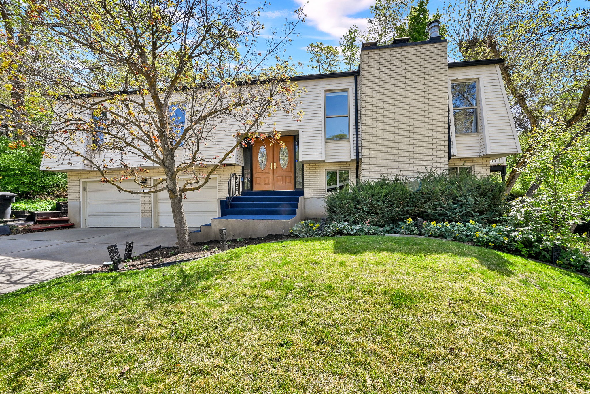 BARTON MANOR NO. 3 - Residential