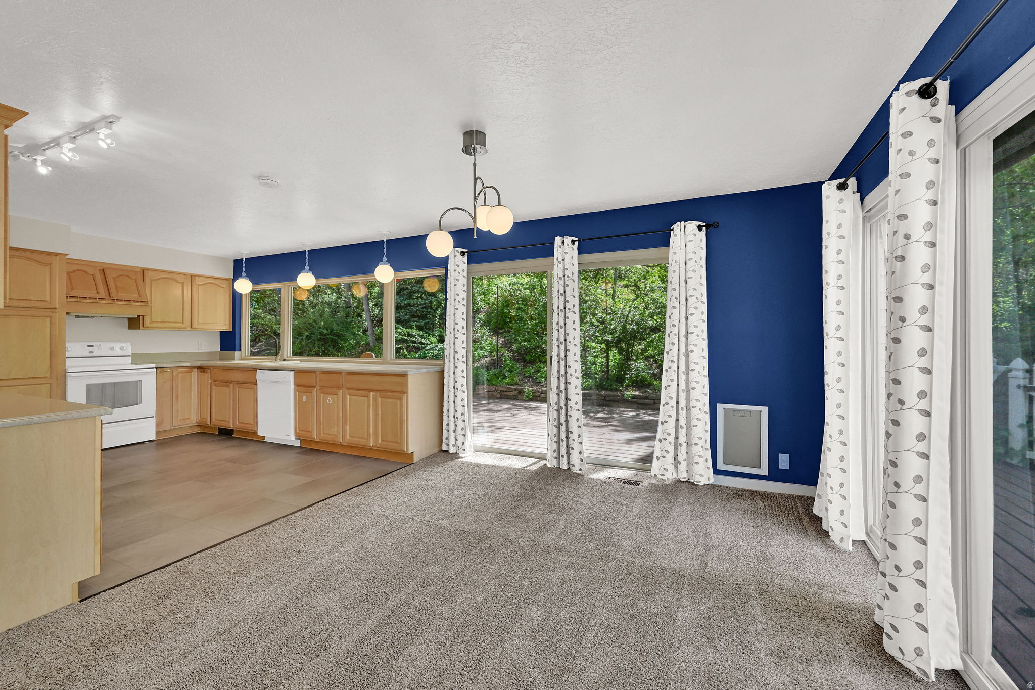 BARTON MANOR NO. 3 - Residential