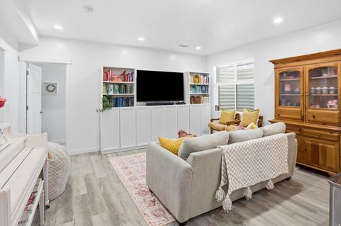 Tiny photo for 271 N 110 W, Vineyard, UT 84059 (MLS # 2140597)