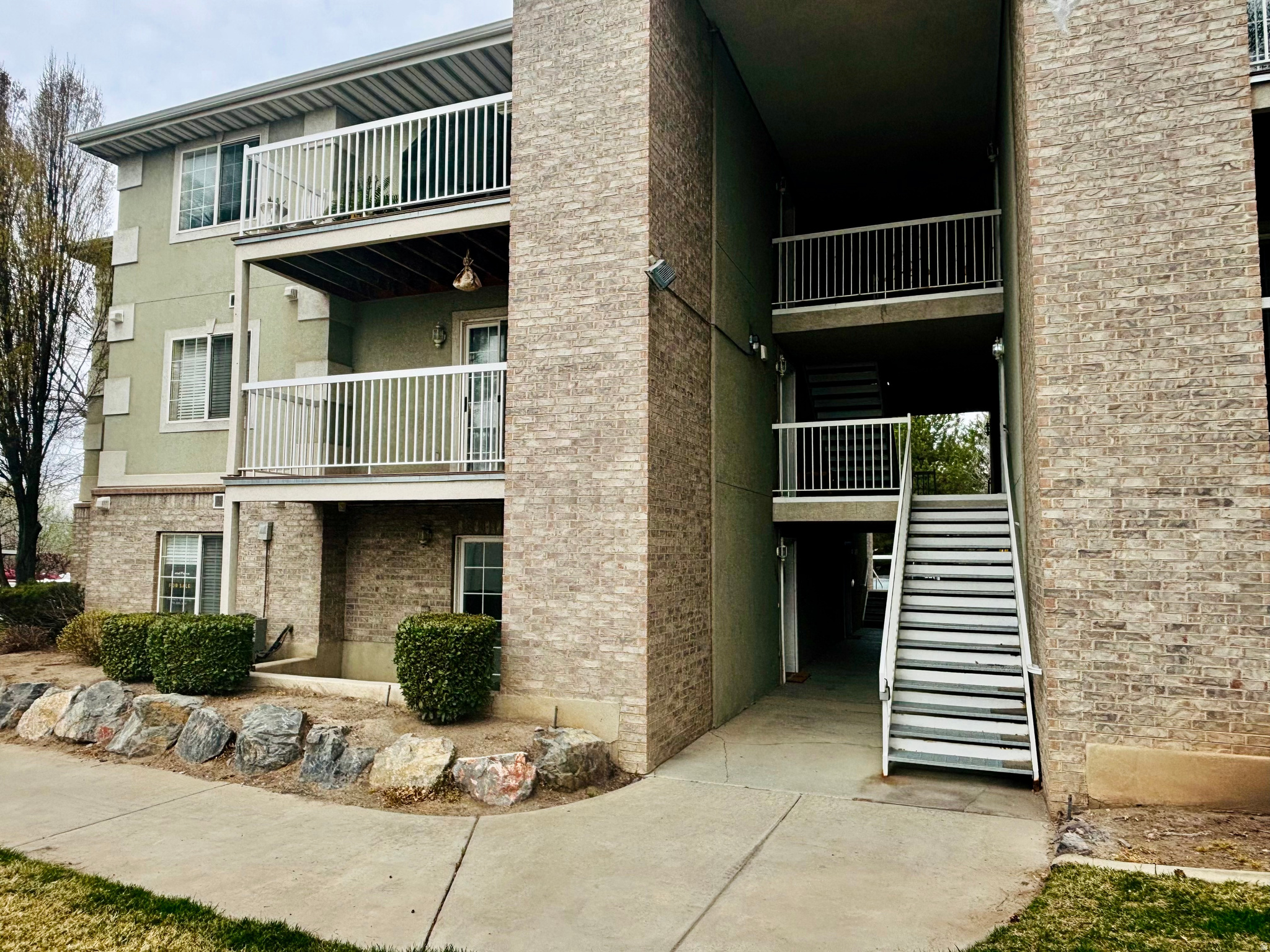 WESTON CONDO - Residential