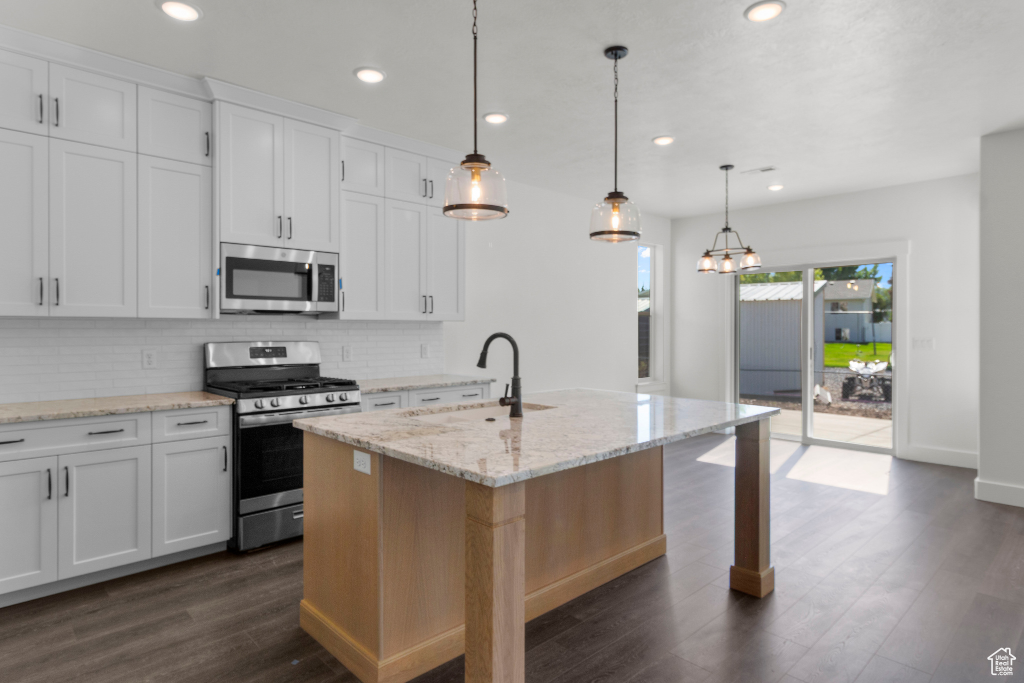 RIDGELINE PARK - Residential