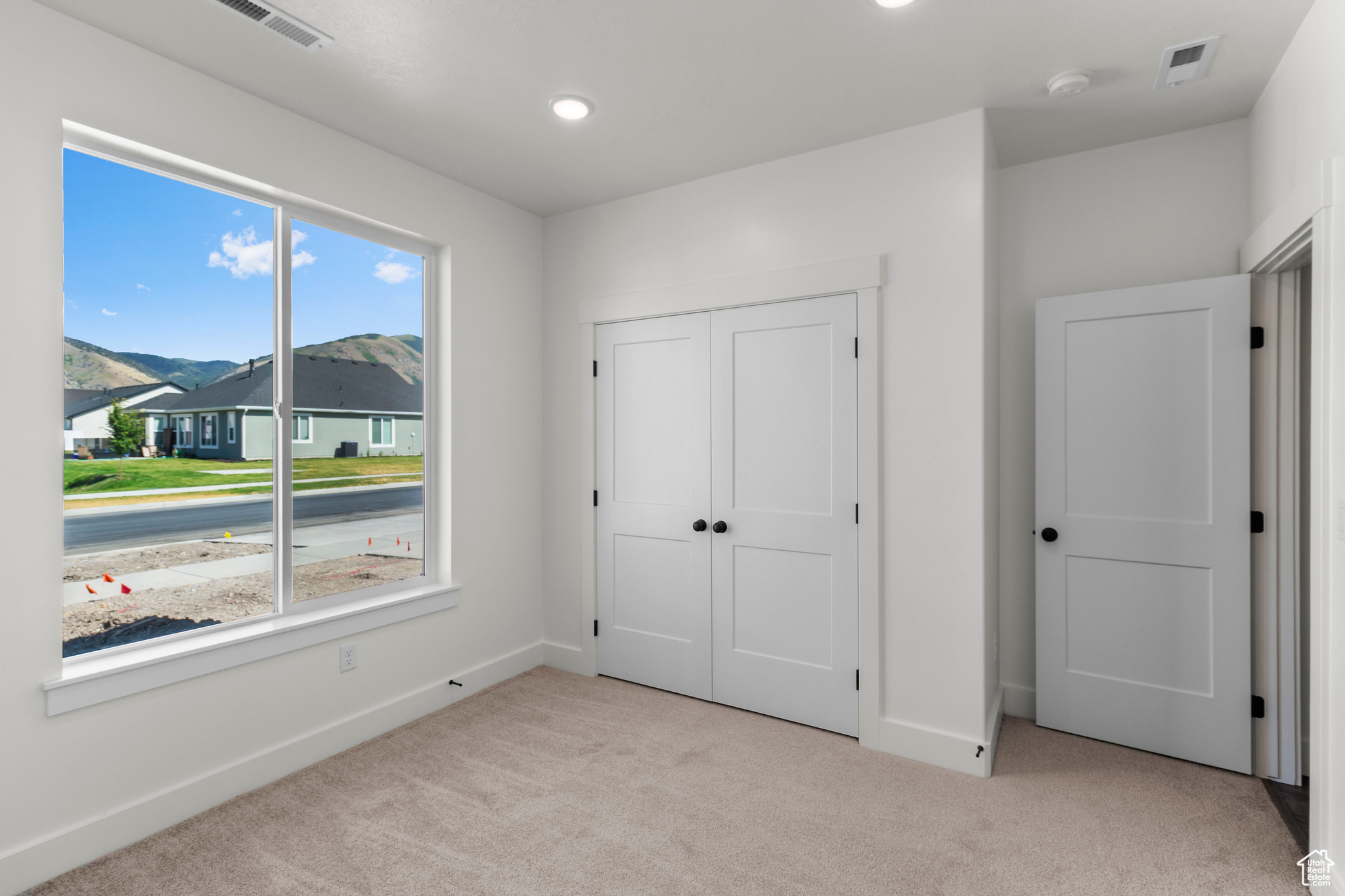 RIDGELINE PARK - Residential