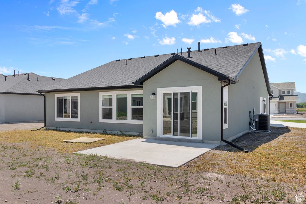 Photo of 251 W 2950 S, Nibley, UT 84321 (MLS # 2114696)