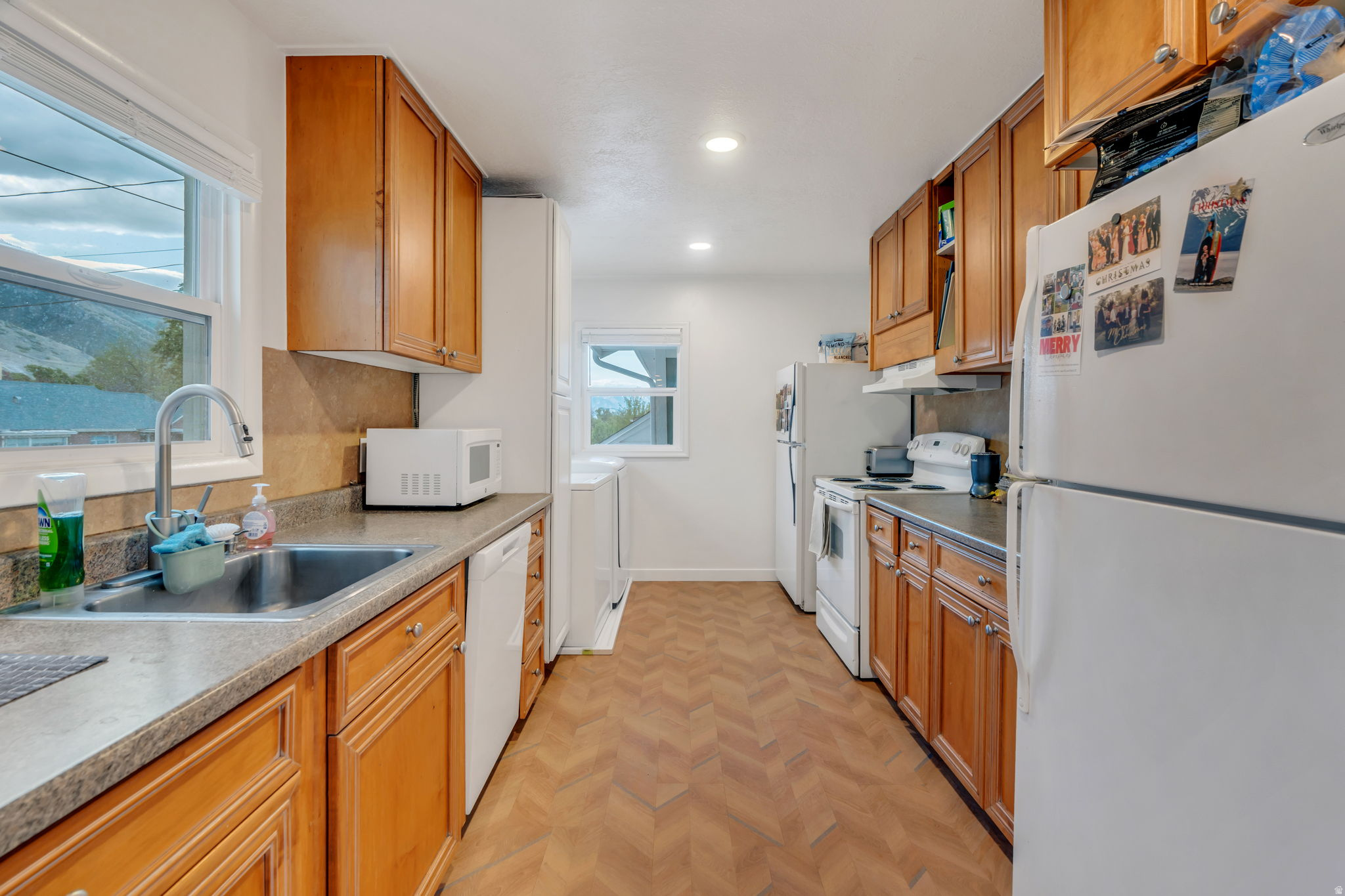 STEWART - Residential Income