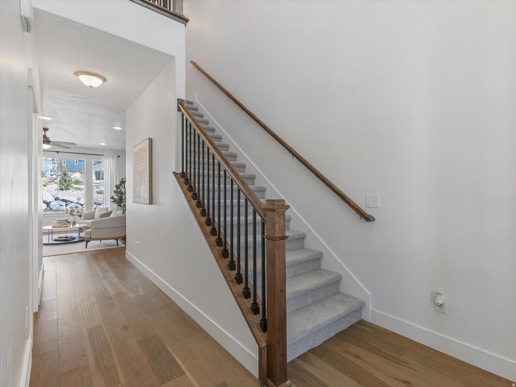 Photo of 2357 E GLACIAL PEAK DR, Draper, UT 84020 (MLS # 2153815)