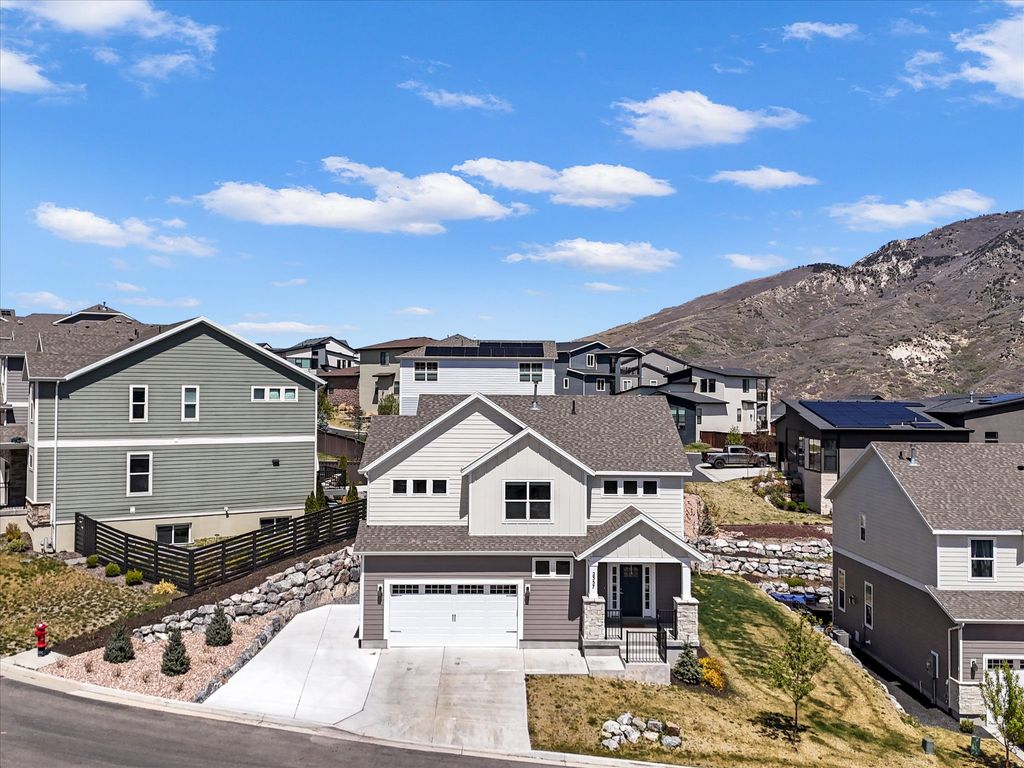 Photo of 2357 E GLACIAL PEAK DR, Draper, UT 84020 (MLS # 2153815)