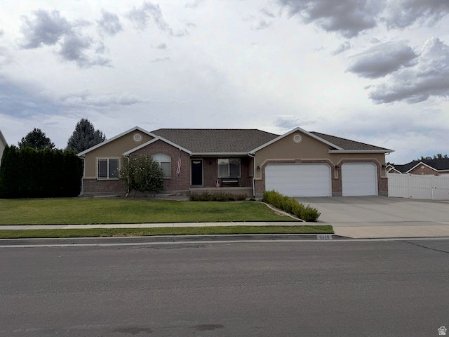 Photo of 9428 S SID CIR, South Jordan, UT 84009 (MLS # 2183829)