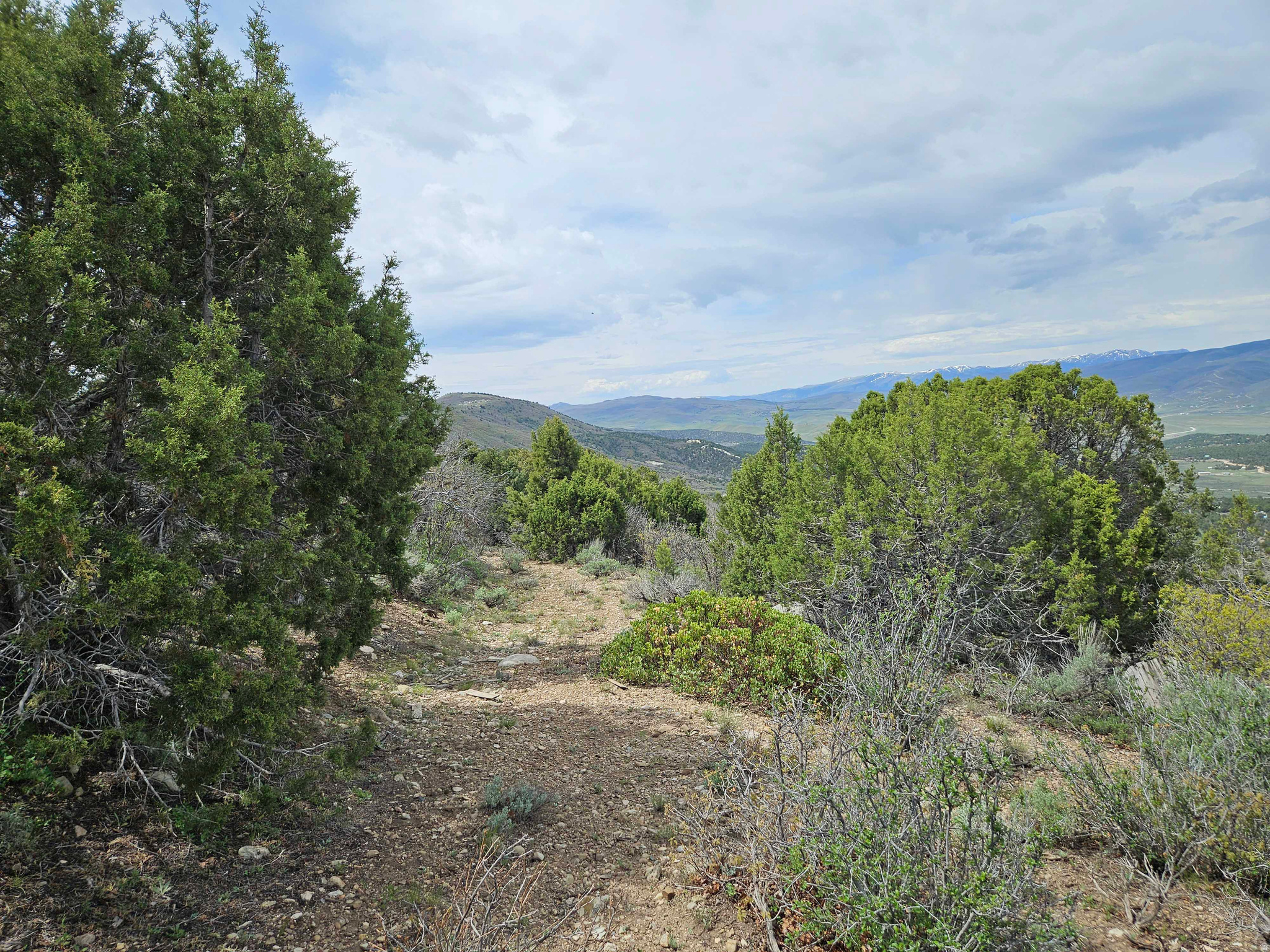 HIDEAWAY VALLEY - Land