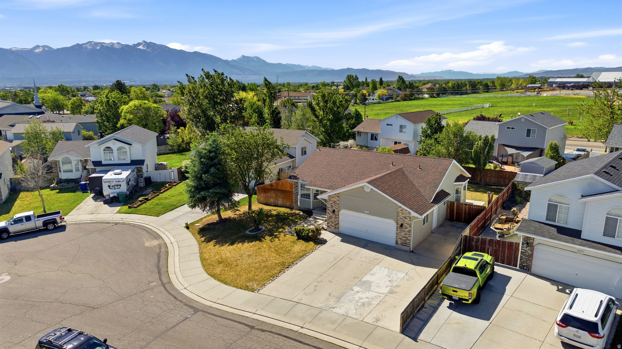 OQUIRRH SHADOWS - Residential