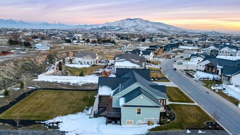 Tiny photo for 9712 N VANDE WAY #215, Eagle Mountain, UT 84005 (MLS # 2134226)