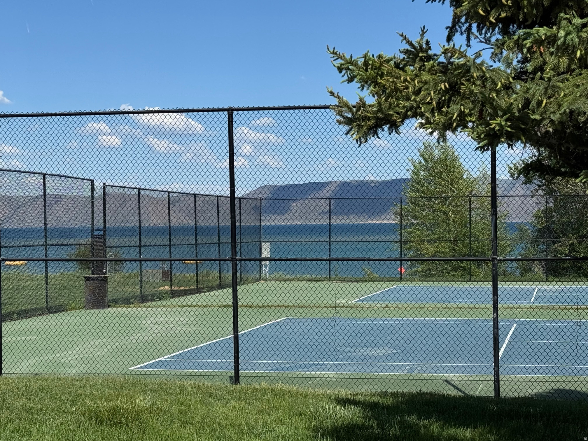 HARBOR VILLAGE TENNIS BUILDING - Residential