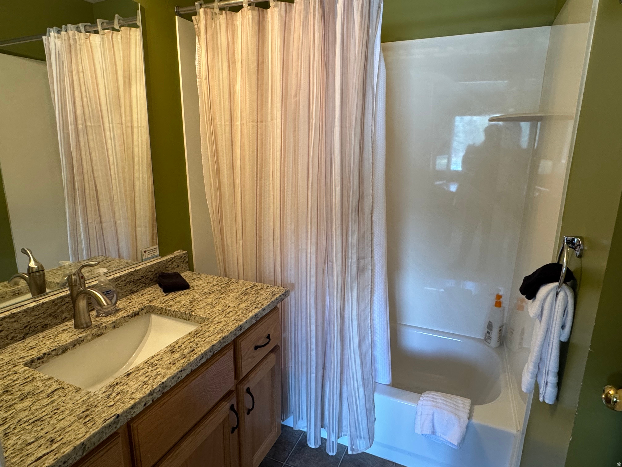 HARBOR VILLAGE TENNIS BUILDING - Residential