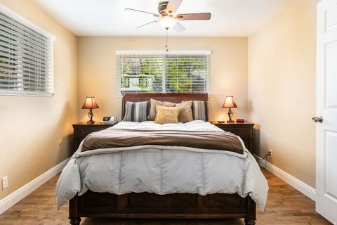 Tiny photo for 2156 S ELAINE DR, Bountiful, UT 84010 (MLS # 2147677)