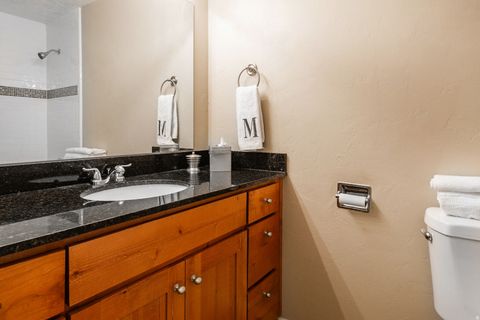 Tiny photo for 2156 S ELAINE DR, Bountiful, UT 84010 (MLS # 2147677)