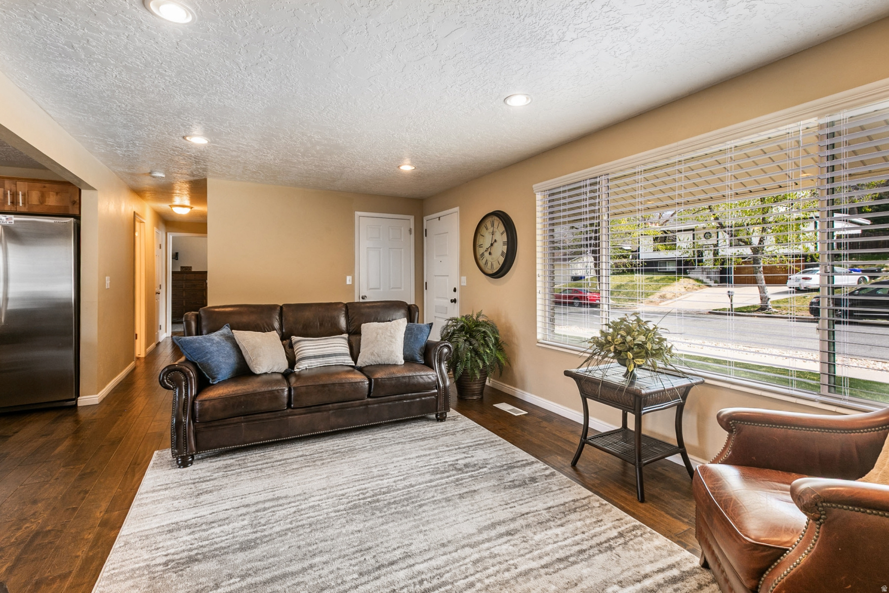 OAKRIDGE MANOR - Residential