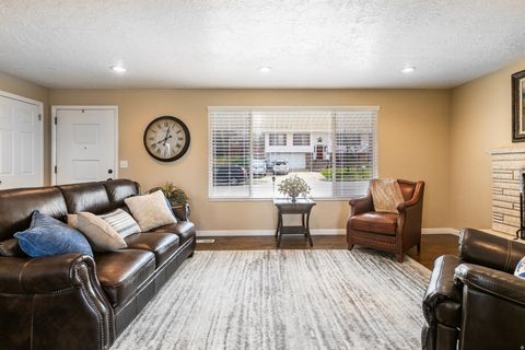 Tiny photo for 2156 S ELAINE DR, Bountiful, UT 84010 (MLS # 2147677)