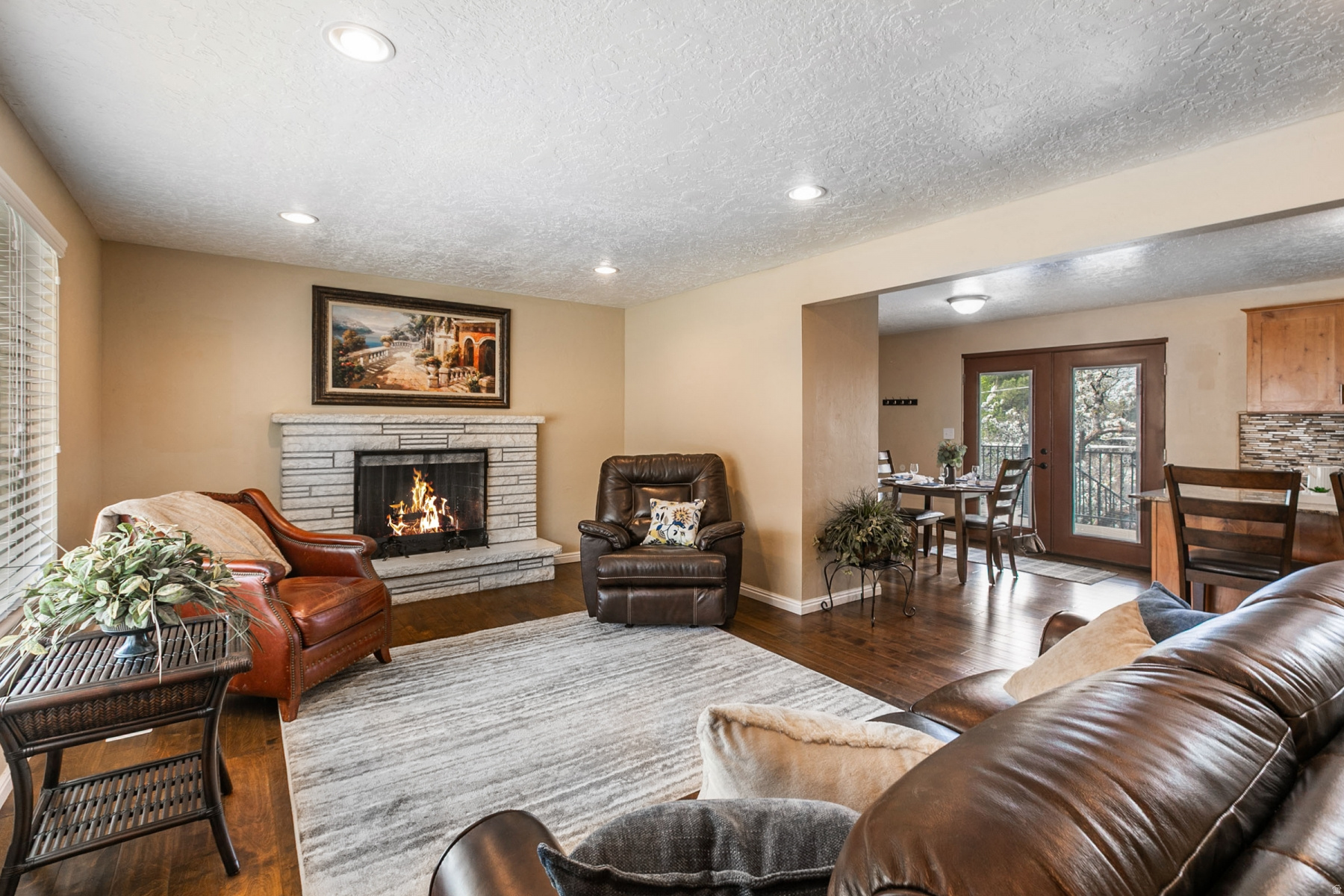 OAKRIDGE MANOR - Residential