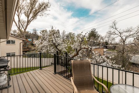 Tiny photo for 2156 S ELAINE DR, Bountiful, UT 84010 (MLS # 2147677)