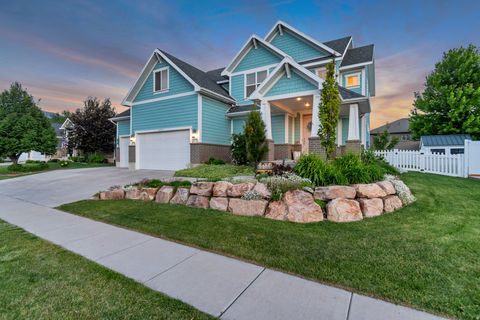 Tiny photo for 1869 W HOLLYBROOK WAY WAY N, Farmington, UT 84025 (MLS # 2160643)