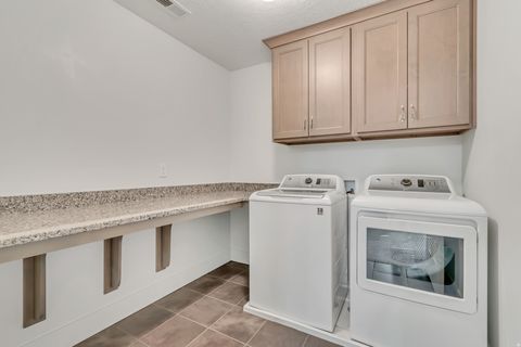 Tiny photo for 1869 W HOLLYBROOK WAY WAY N, Farmington, UT 84025 (MLS # 2160643)