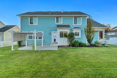 Tiny photo for 1869 W HOLLYBROOK WAY WAY N, Farmington, UT 84025 (MLS # 2160643)