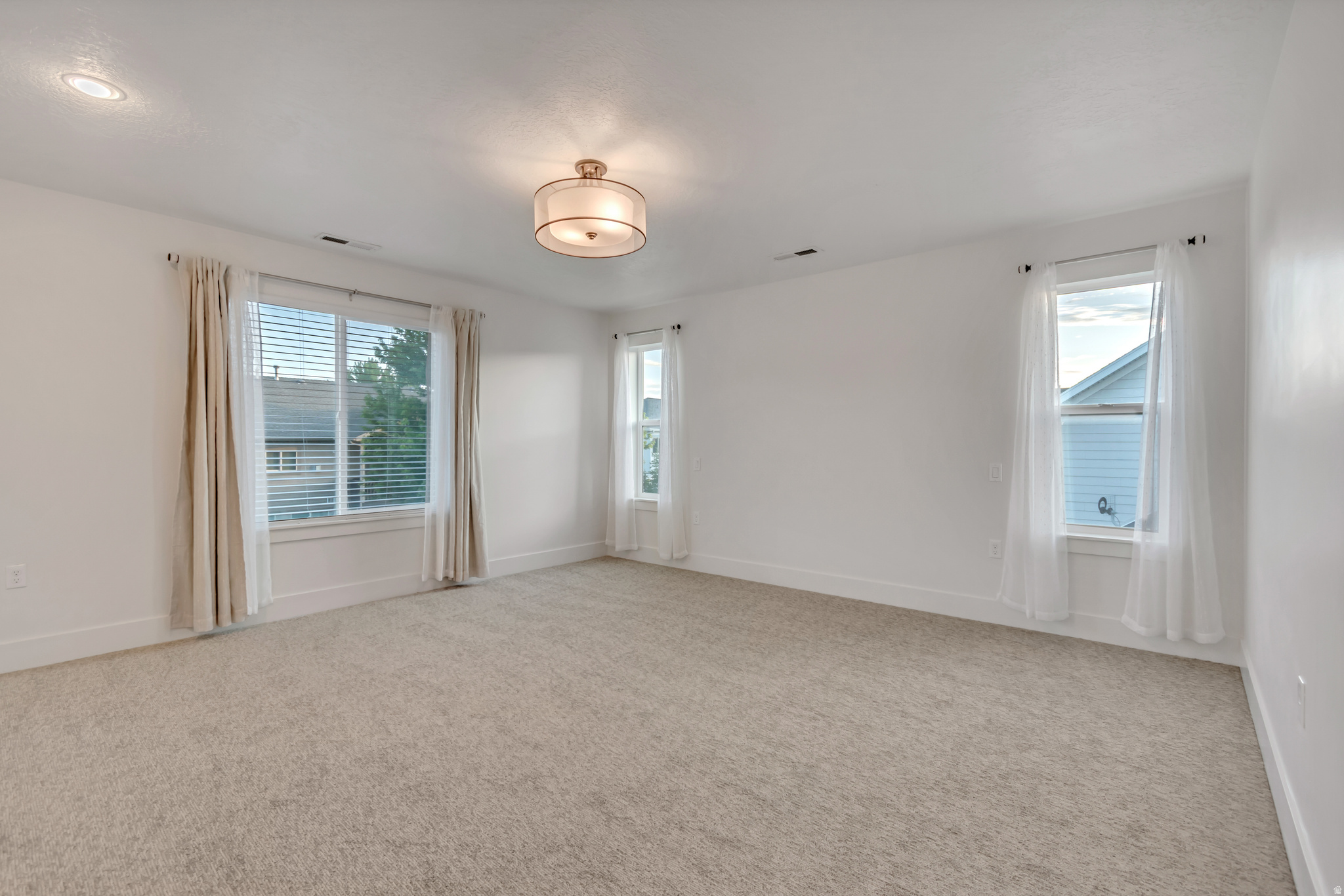 SPRING CREEK ESTATES - Residential