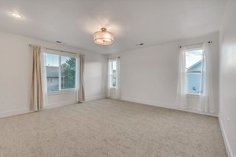 Tiny photo for 1869 W HOLLYBROOK WAY WAY N, Farmington, UT 84025 (MLS # 2160643)