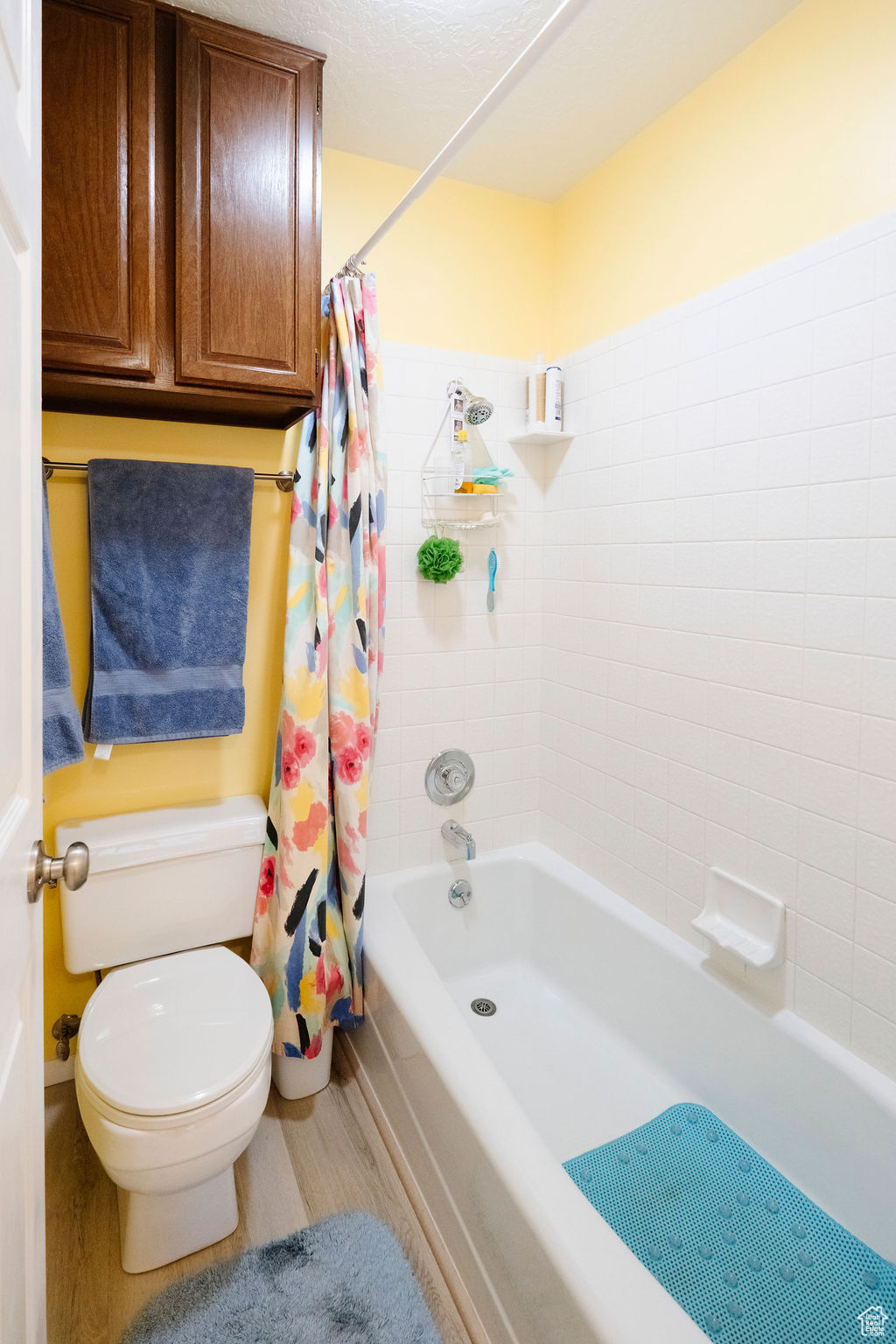 EASTGROVE CONDOS - Residential