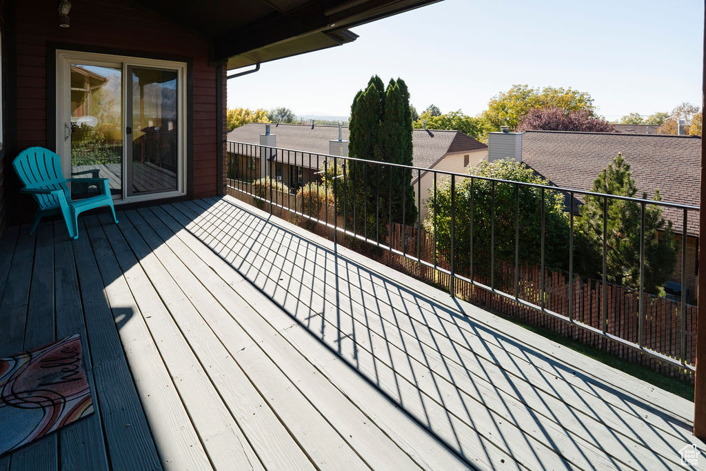 EASTGROVE CONDOS - Residential