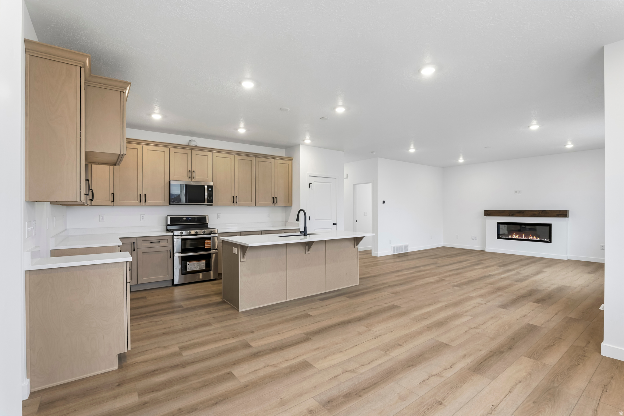 SHELLY ACRES - Residential