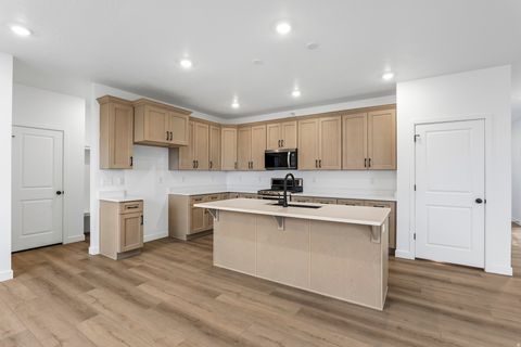 Tiny photo for 653 N PLAINSMAN DR, Spanish Fork, UT 84660 (MLS # 2133859)