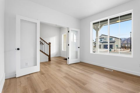 Tiny photo for 653 N PLAINSMAN DR, Spanish Fork, UT 84660 (MLS # 2133859)