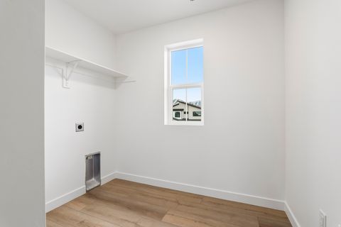 Tiny photo for 653 N PLAINSMAN DR, Spanish Fork, UT 84660 (MLS # 2133859)