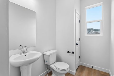 Tiny photo for 653 N PLAINSMAN DR, Spanish Fork, UT 84660 (MLS # 2133859)