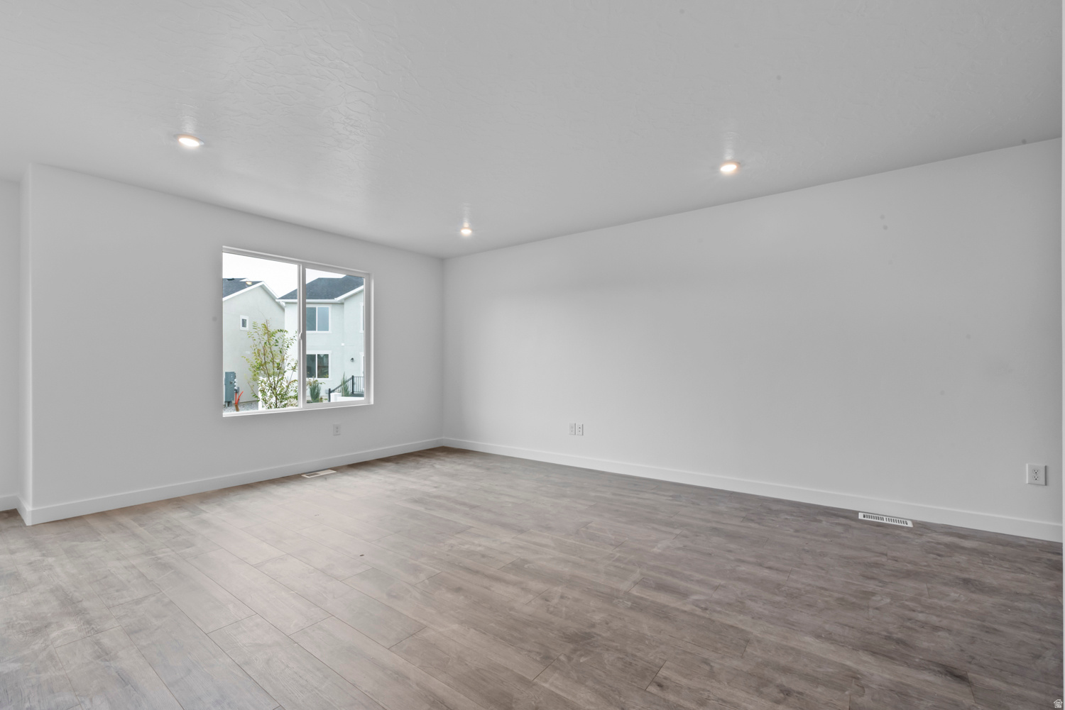 WESTERN ACRES - Residential