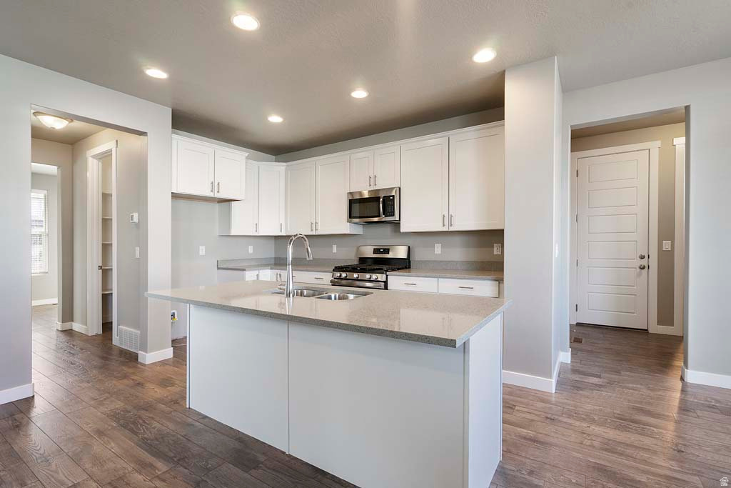 HOLBROOK PLACE - Residential