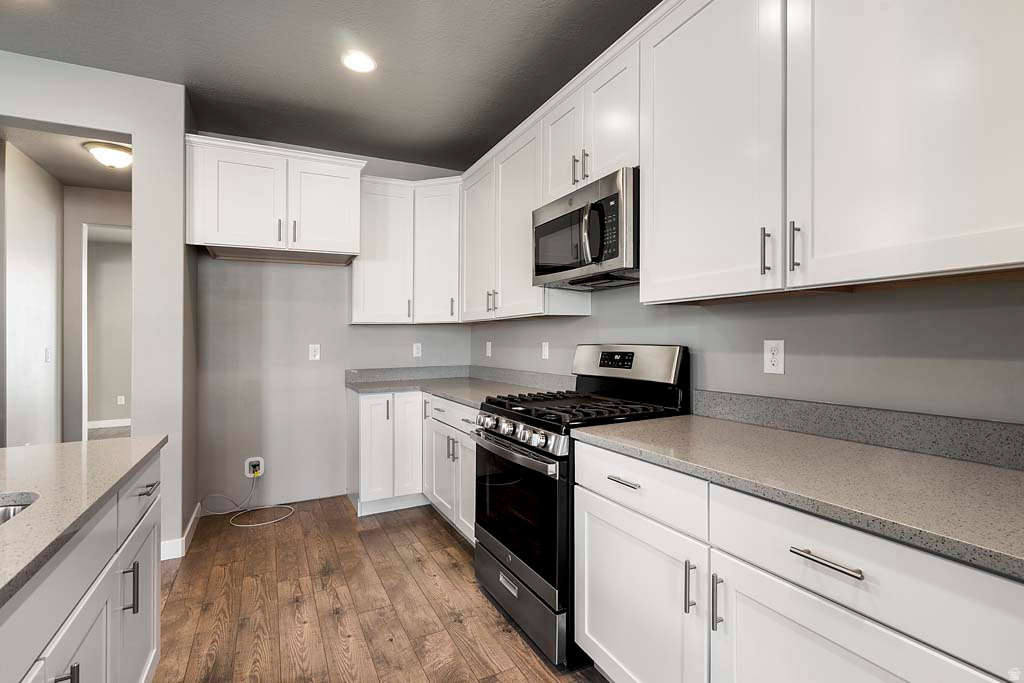 HOLBROOK PLACE - Residential