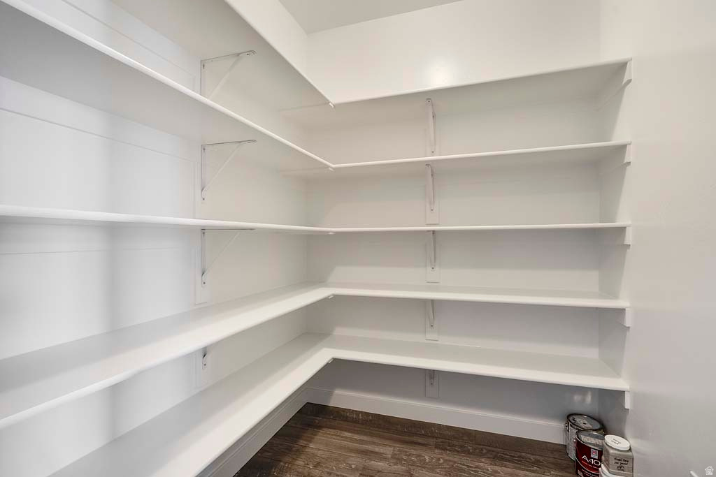 HOLBROOK PLACE - Residential