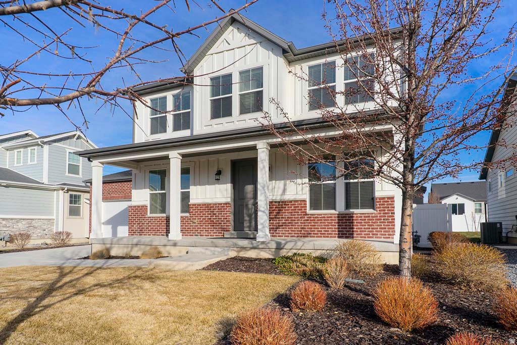 HOLBROOK PLACE - Residential