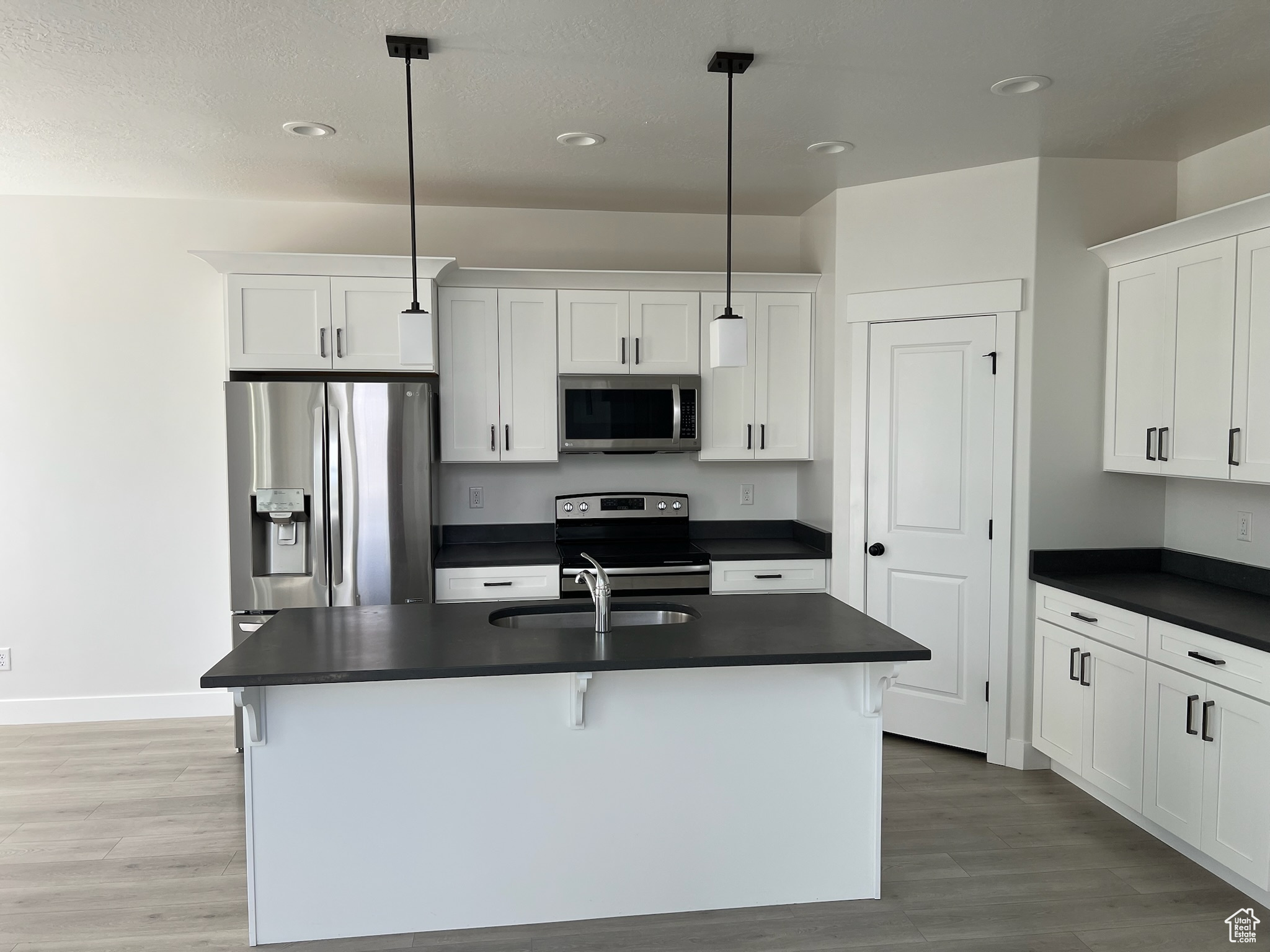 NORTH POINTE - Residential