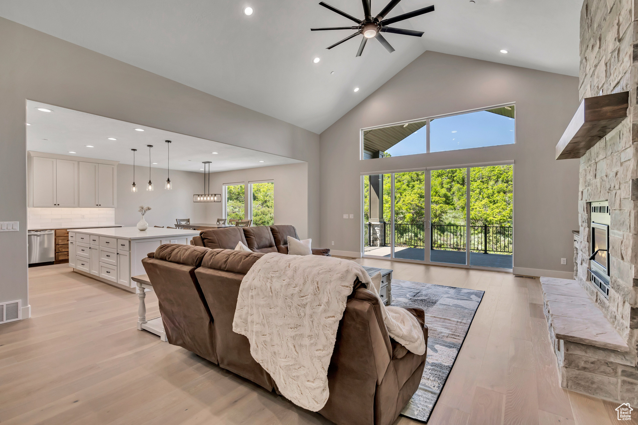 TIMBERLAKES - Residential