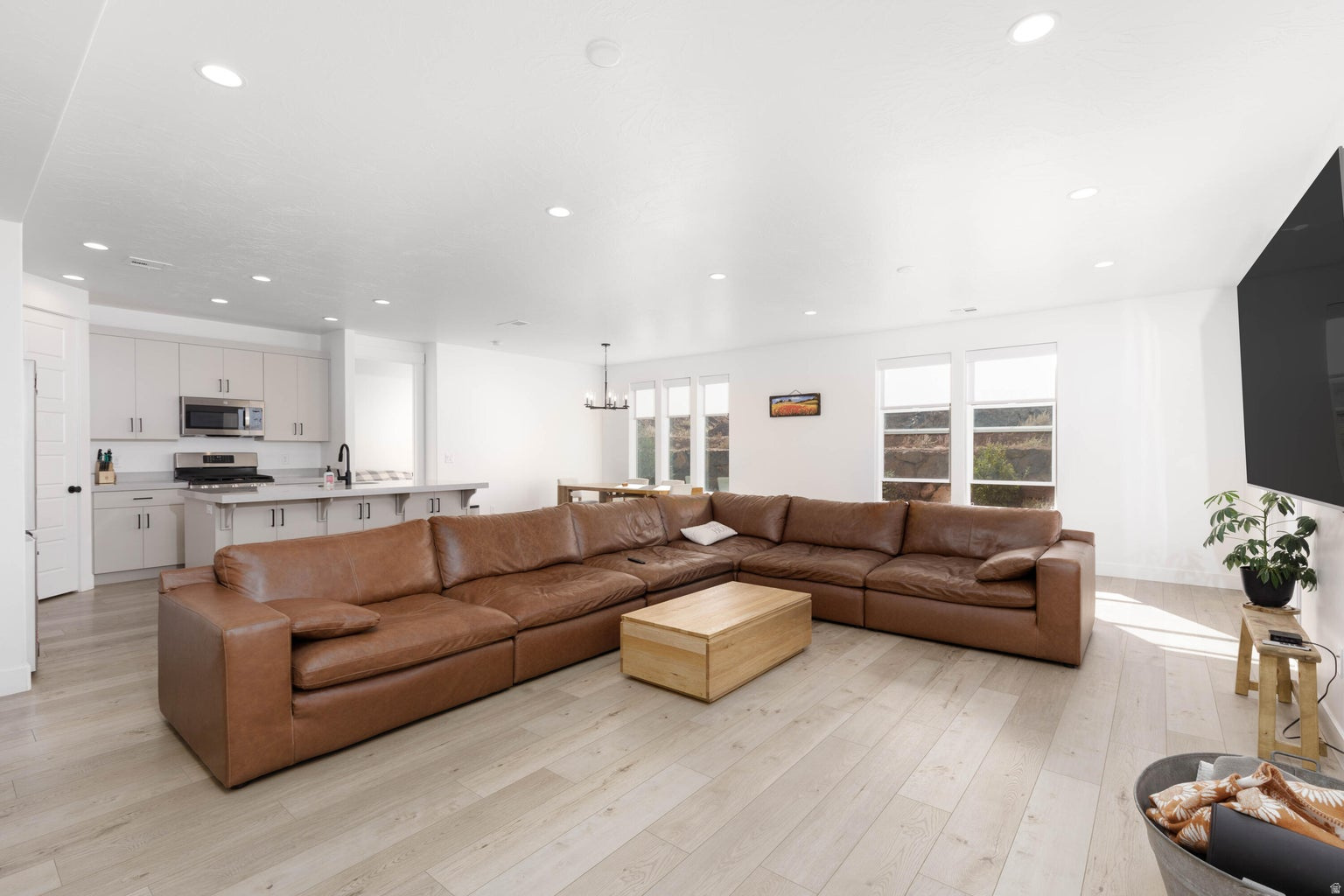 SHOOTING STAR PH 2 - Residential