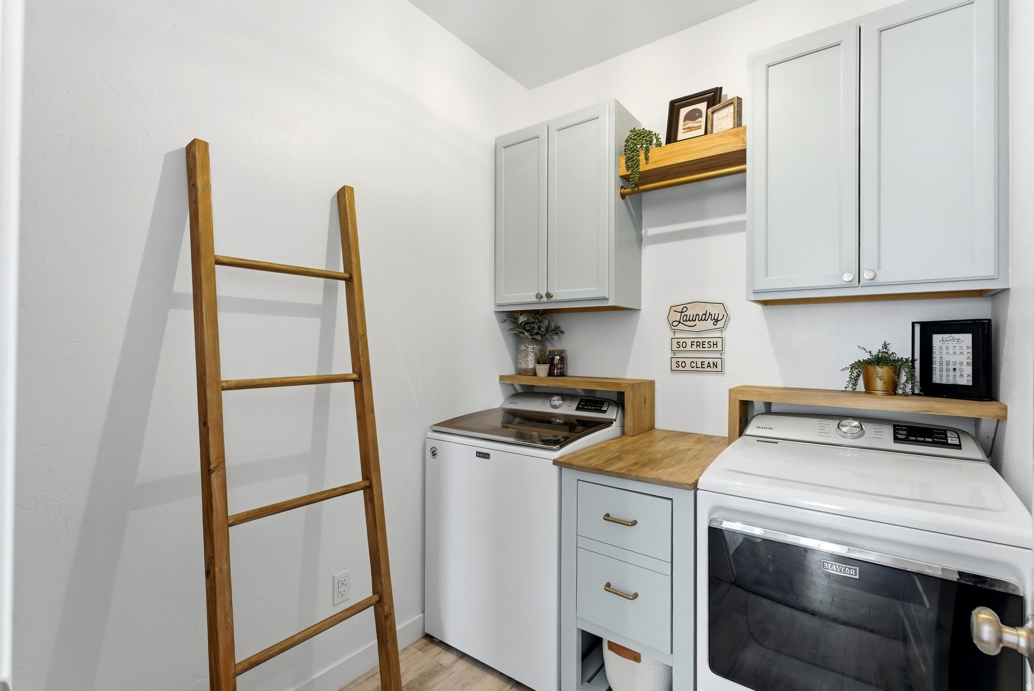 SAGEWOOD VILLAGE PHASE 5 - Residential