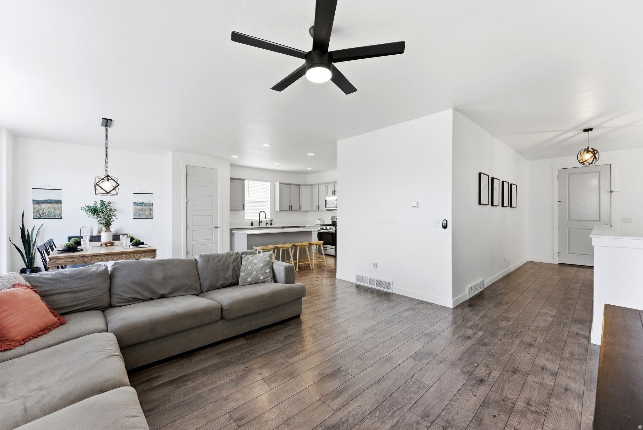 SAGEWOOD VILLAGE PHASE 5 - Residential